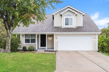 1495 NW Yankee Dr Blue Springs, MO 64015